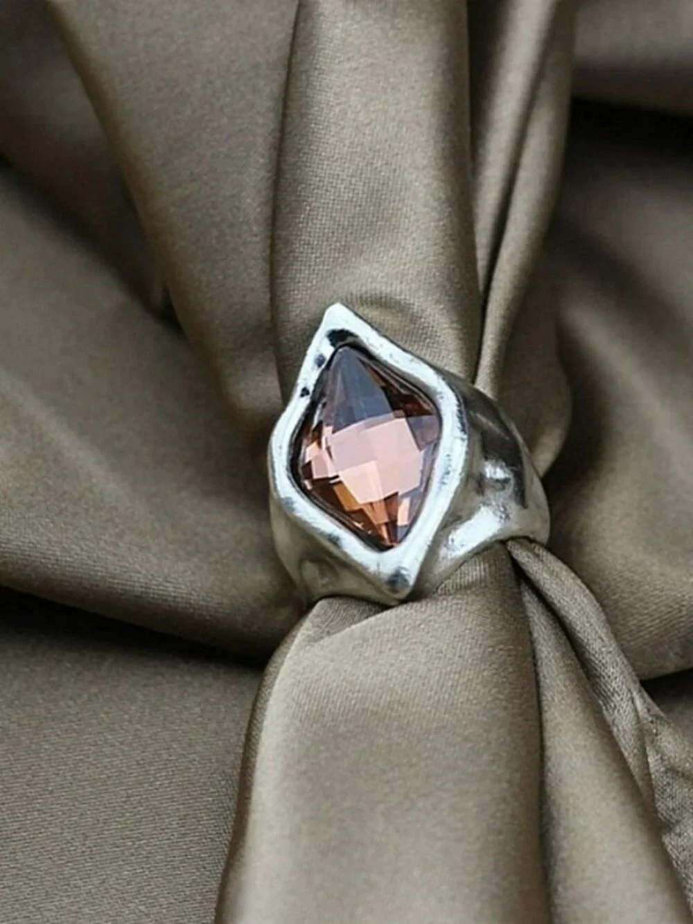 Zuri Cadance Pink Orange Crystal Size 8 Silver Ring Womens Gift Boxed